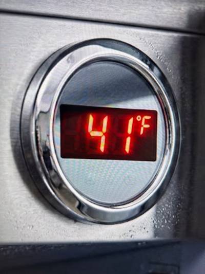 Cold-hold units (reach-ins/walk-ins) at ≤41°F?