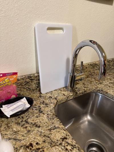 Handwash sink stocked (soap, hot water, signage)?